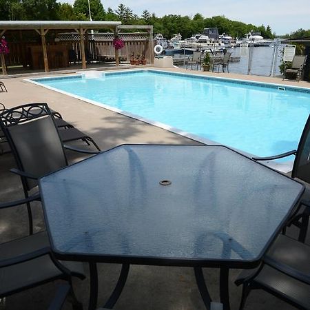 Port Severn Sunnylea Resort מראה חיצוני תמונה
