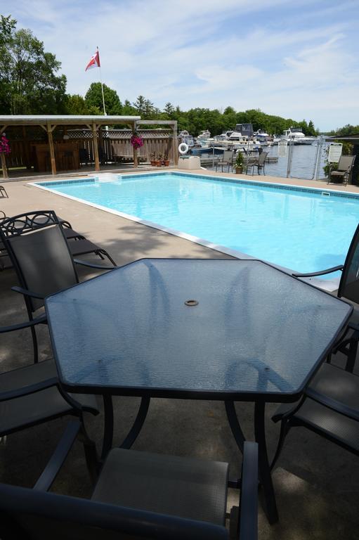 Port Severn Sunnylea Resort מראה חיצוני תמונה